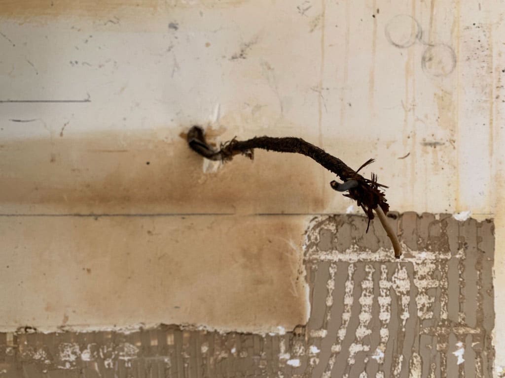 Why It’s Important to Replace Cloth Wiring