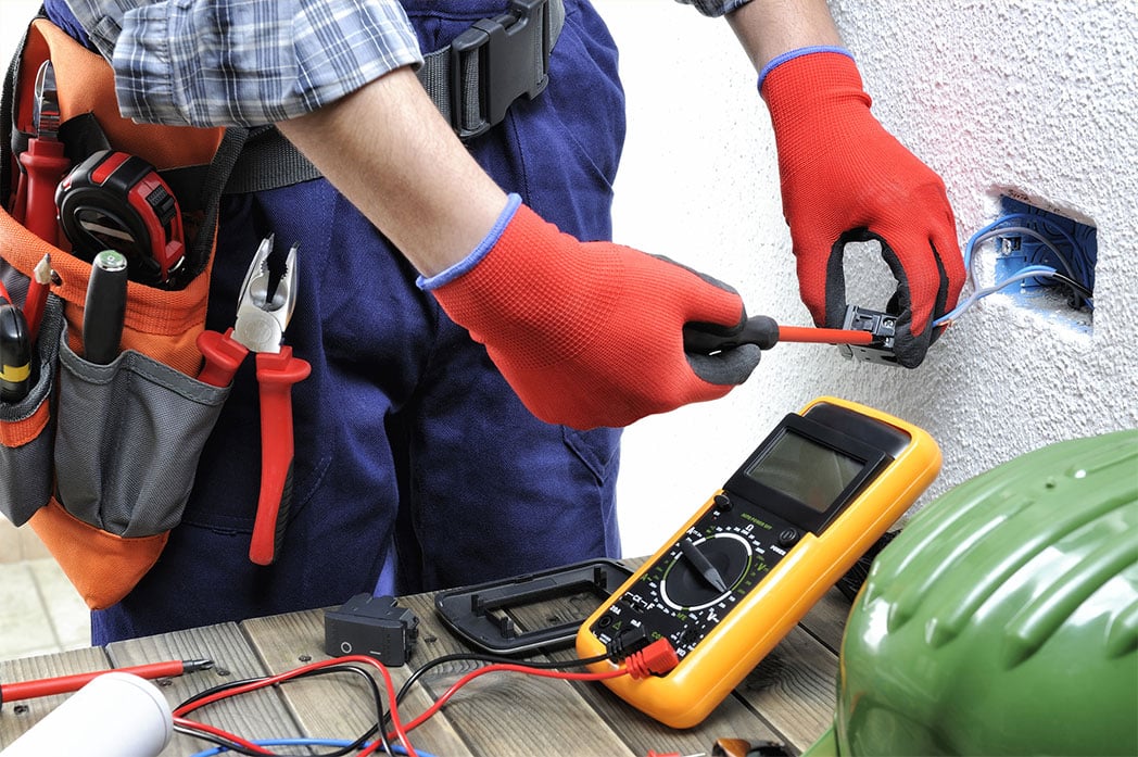 The Complete Guide to Choosing an Emergency Electrician for Homeowners
